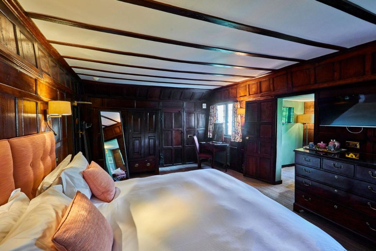 Ockenden Manor Hotel & Spa Cuckfield Exterior foto