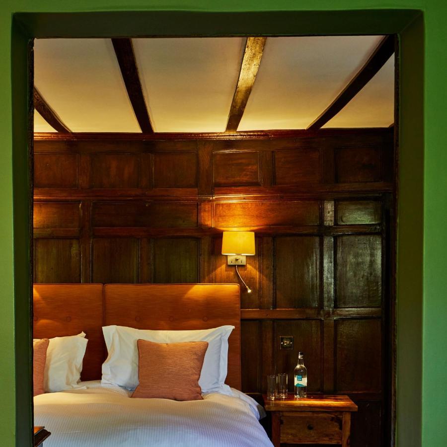 Ockenden Manor Hotel & Spa Cuckfield Exterior foto