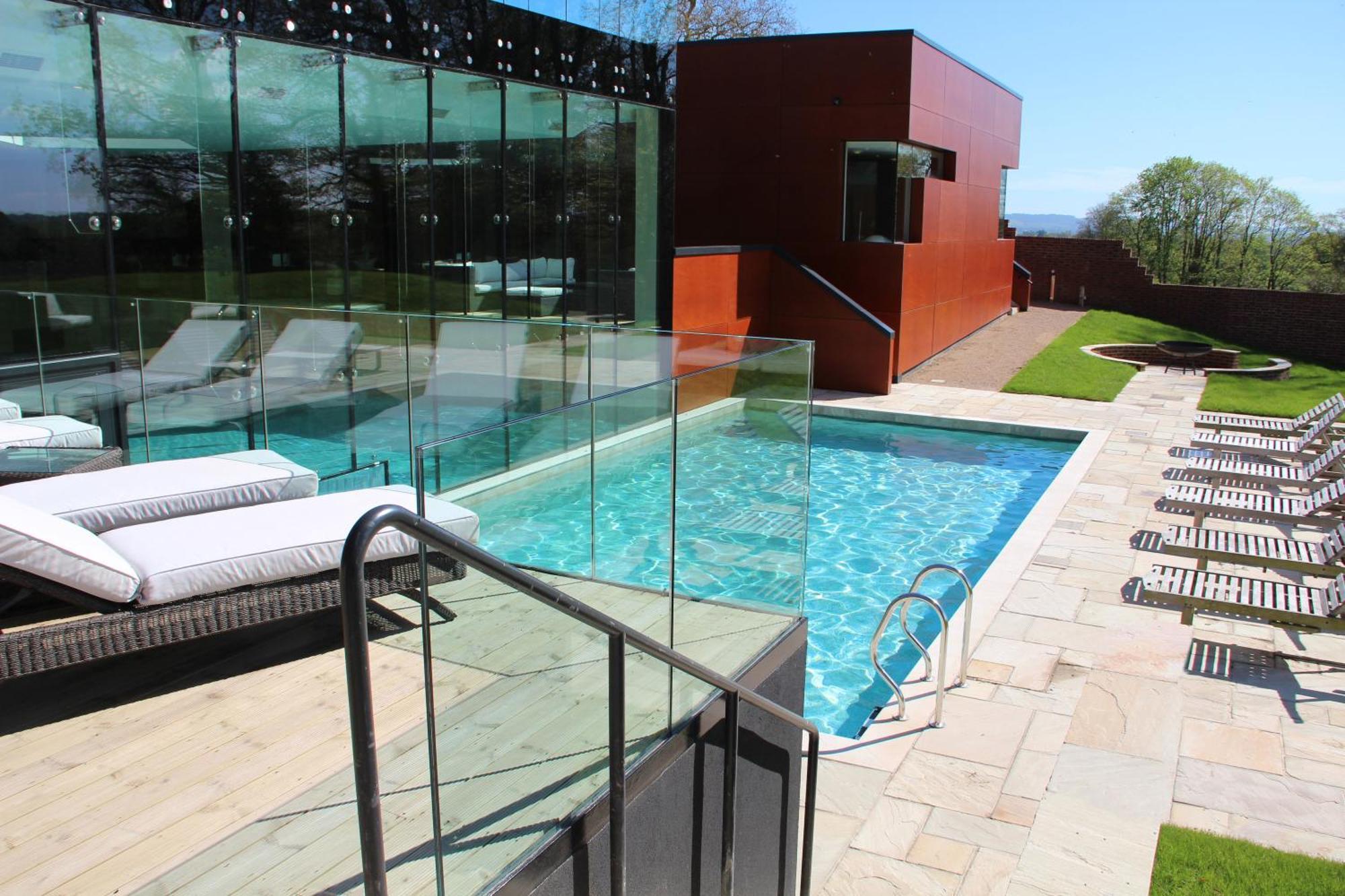 Ockenden Manor Hotel & Spa Cuckfield Exterior foto