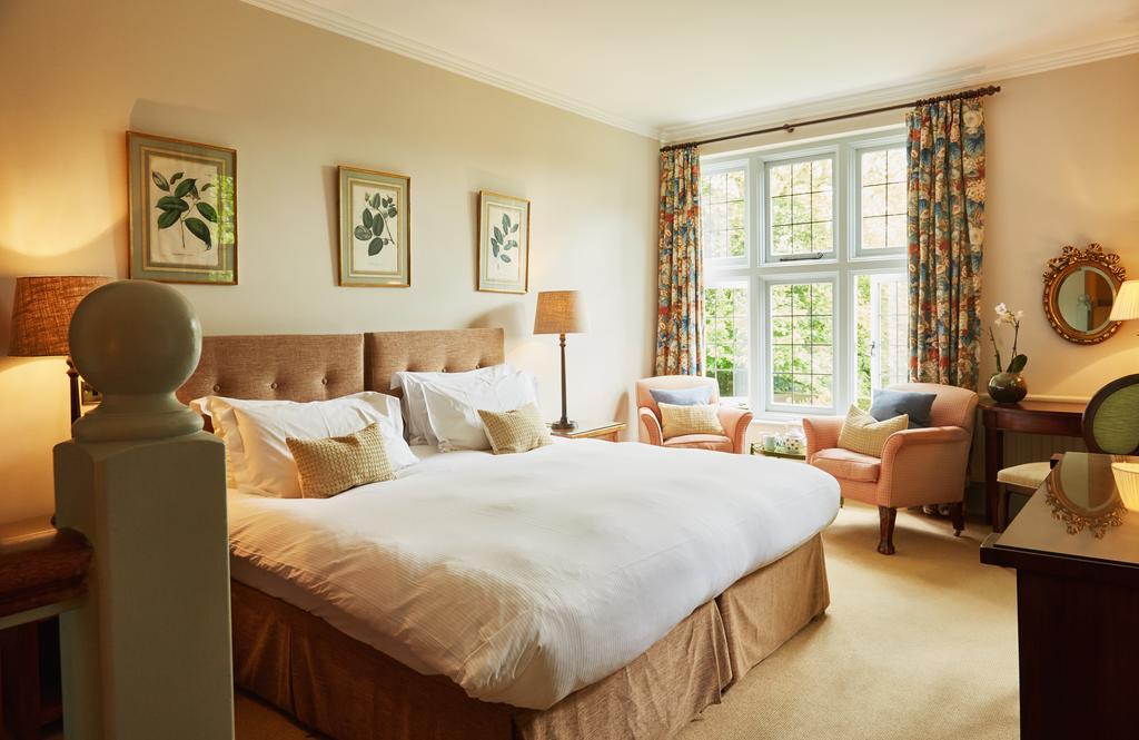 Ockenden Manor Hotel & Spa Cuckfield Exterior foto